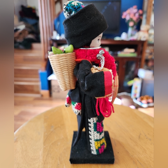 RARE VINTAGE Thai Chiangmai Akha Tribal Ethnic 8” Handmade Doll On Stnd w/friend - Picture 13 of 13